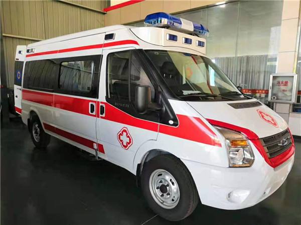 蓝山县福特V362救护车